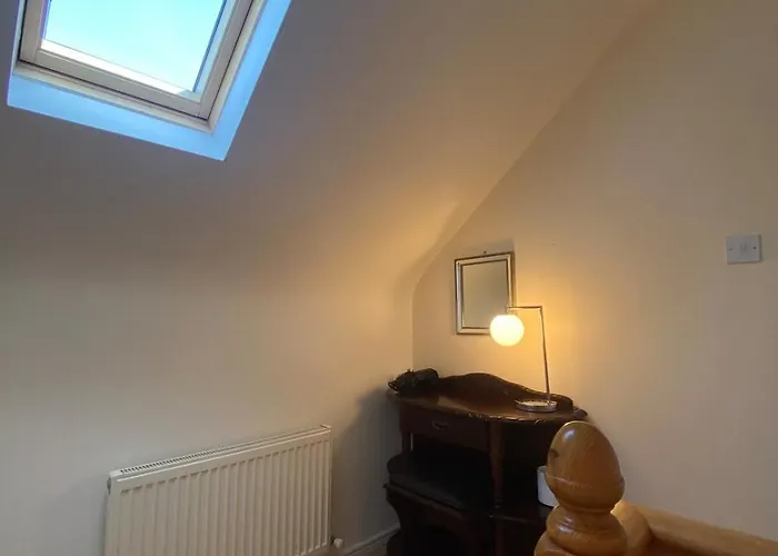 Spacious 5 Bed With Free Parking Cill Airne