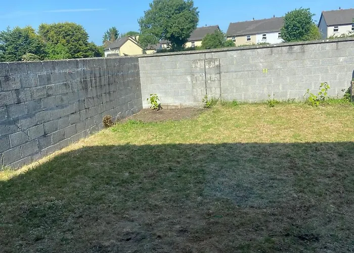 Spacious 5 Bed With Free Parking * Cill Airne